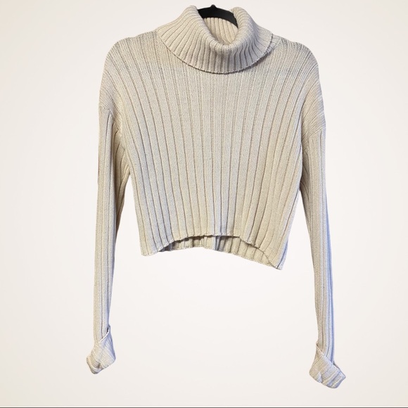 Forever 21 Sweaters - FOREVER 21 / cropped cowl neck ribbed sweater M